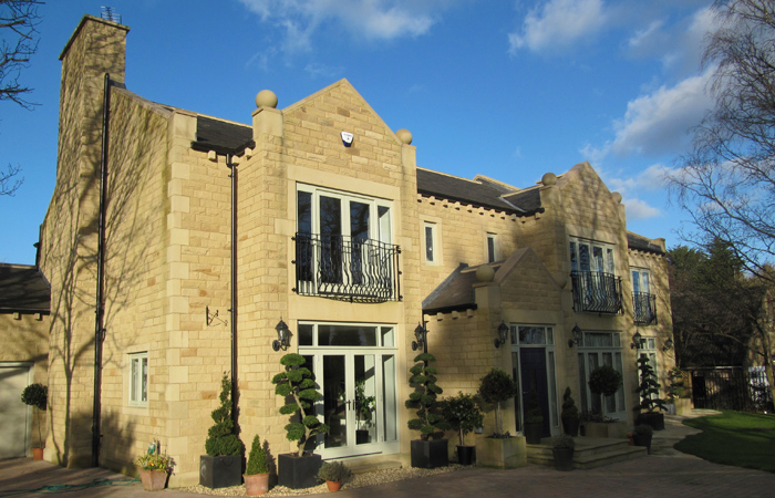detached-house-harrogate-gallery-1 front-aspect-of-a-detached-house